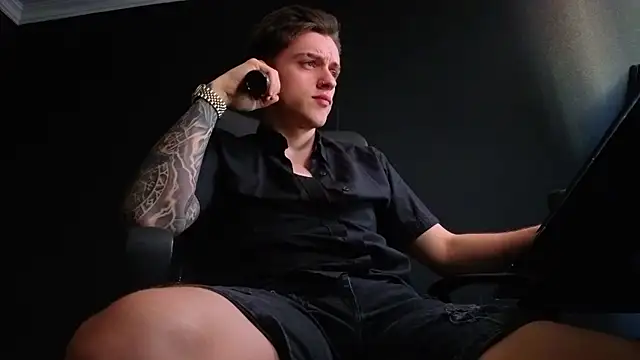 Chat XXX Live FelixStarkk