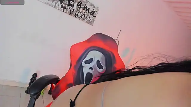 Oops_Mila Live XXX-Chat