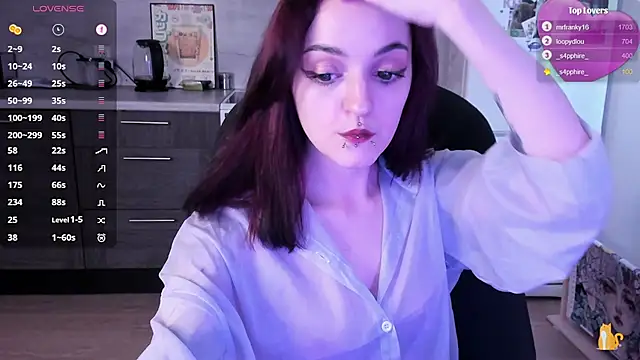 lina__tyaaan's Live XXX Chat