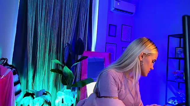KattyWilde élő XXX-chatje