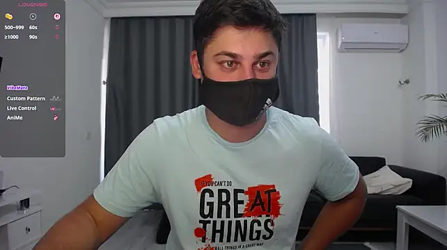 Tomguys XXX чат на живо