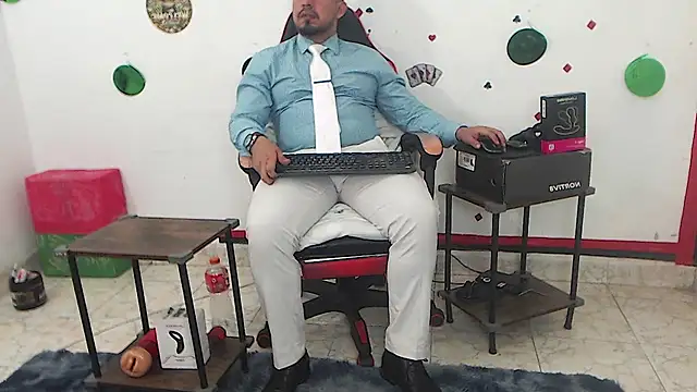 KalethBigDick 即時 XXX 聊天