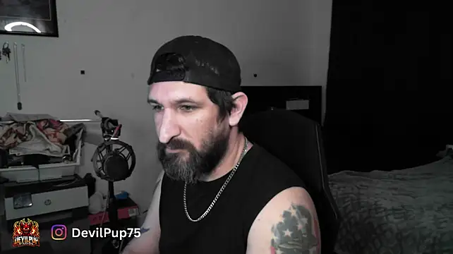 צ'אט XXX בשידור חי של DevilPup75_