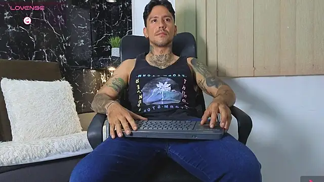 MR_EITHAN Chat XXX in diretta