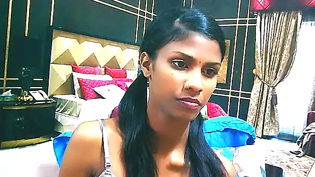 Chat XXX ao vivo de IndianSilkySpice
