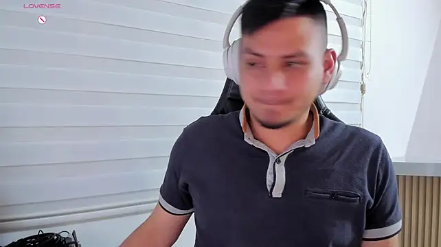 Chat +18 de Rick_Adams ao vivo