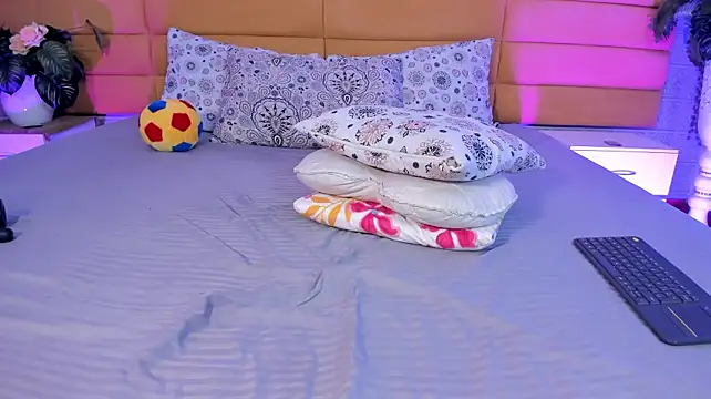KamileBlake Adlı Modelin Canlı XXX Sohbeti