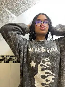 Bunny-firee's Live XXX Chat
