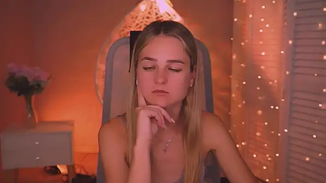 DeboraLarson XXX чат на живо
