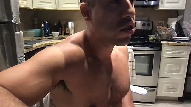 Chat XXX en directo de BigGuyMuscle