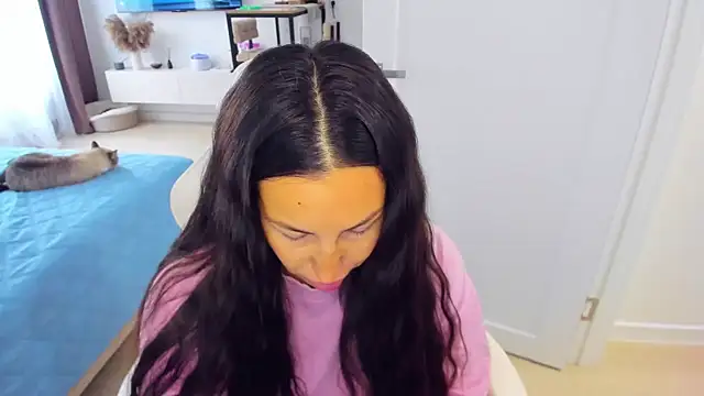 XXX chat uživo modela AvisFlowers