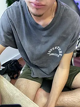 Chat XXX ao vivo de Benji23_