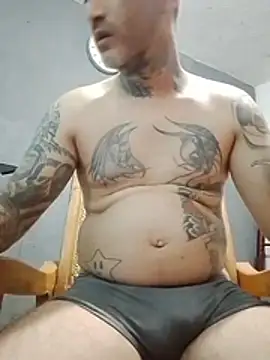 Fuckboyhot23j Webcam Show