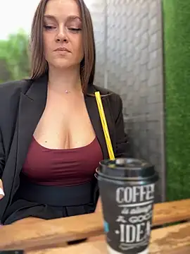 CrazyTori – Naživo XXX chat
