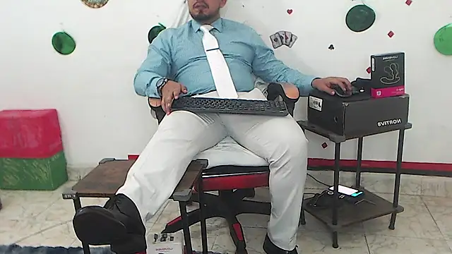 KalethBigDick 即時 XXX 聊天