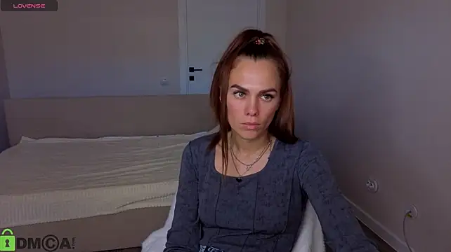Nicea_Harrison Chat XXX in diretta