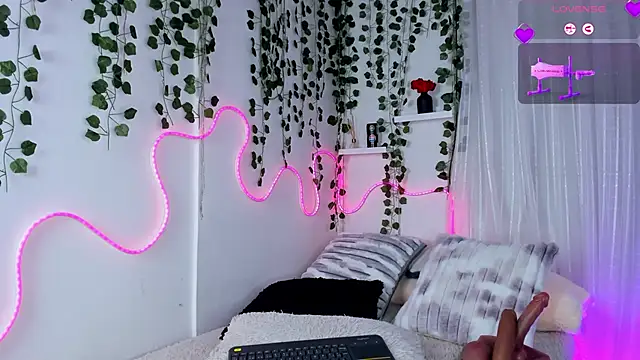 Samii_Evans élő XXX-chatje