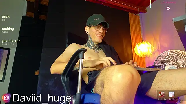 Chat +18 de david_huge ao vivo