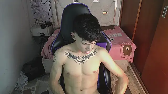 Liom_Gym Chat XXX in diretta