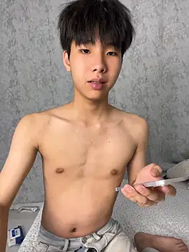 guoguo18 élő XXX-chatje