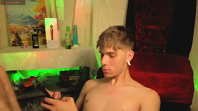 Онлайн чат XXX robbinblaze_