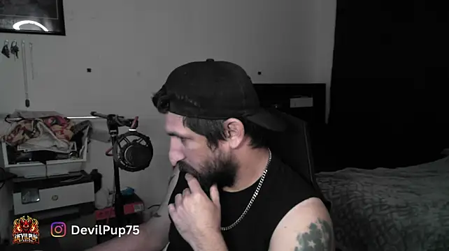 Czat XXX na żywo – DevilPup75_