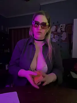Živý XXX chat Granlady7