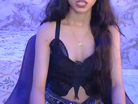 Ada-19's Live XXX Chat