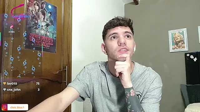 Chat +18 de Matteo12_ ao vivo