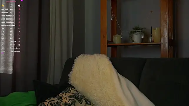 Chat +18 de ShantellAngulo ao vivo