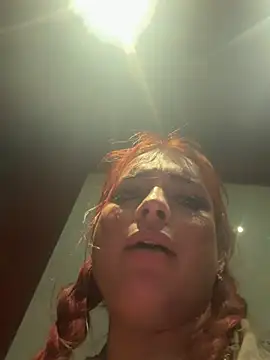Chatroom XXX en direct de UrHellBri-L