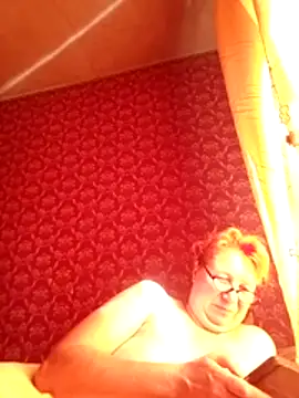 SquirrelFine – Live XXX-chat