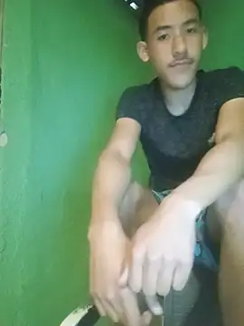 แชท XXX สดของ Its_urasian_boi