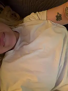IMHORNYWET – Naživo XXX chat