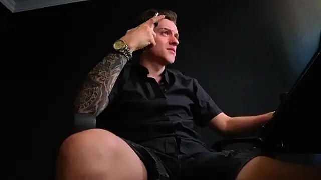 Онлайн чат XXX FelixStarkk