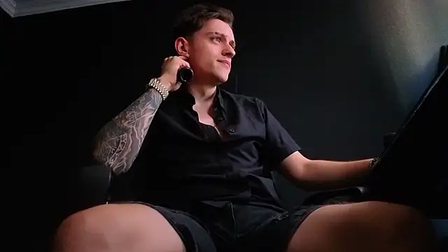 FelixStarkk 라이브 XXX 채팅