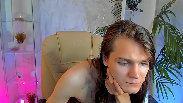 WillFobos Chat XXX live