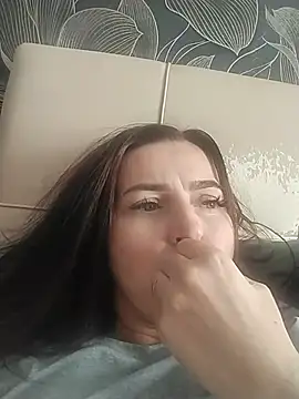 XXX chat uživo modela SweetyMommy77