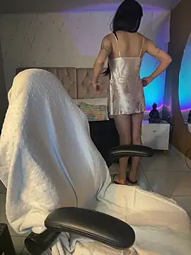 lanadoll20's Live XXX Chat