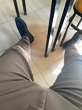 kenanbal0677 Adlı Modelin Canlı XXX Sohbeti