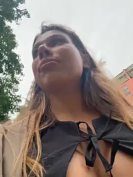 Jucie_Boom Live XXX-Chat
