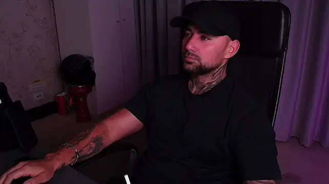 DuncanStone Chat XXX live