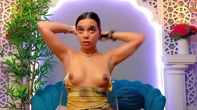 Mila_Kunnis' Live XXX Chat