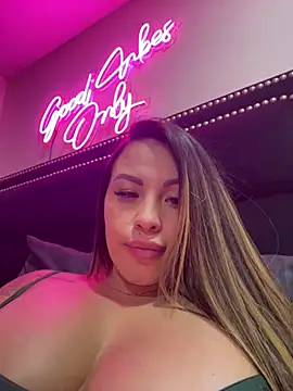 sexyyykloee's Live XXX Chat