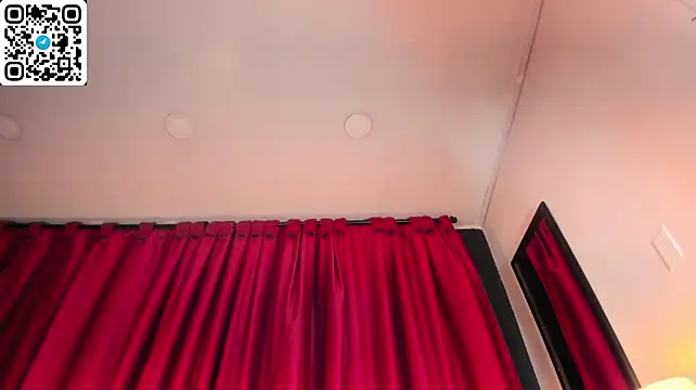 Chat +18 de Raven_paradise_ ao vivo