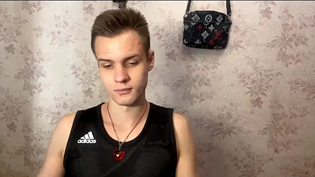 Chat XXX ao vivo de BigBabyMax