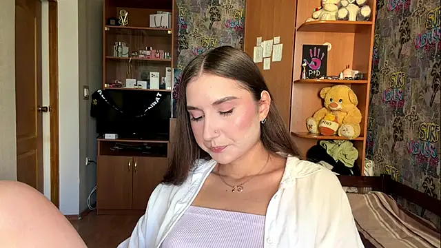 KittyNoSkirty's Live XXX Chat