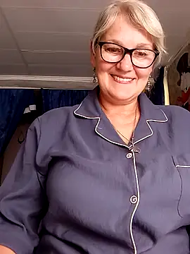 irinamaux Adlı Modelin Canlı XXX Sohbeti