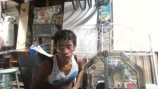 XXX chat uživo modela KINGSPARKY79