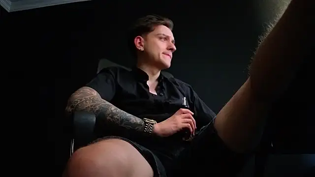 FelixStarkk Live XXX Chat